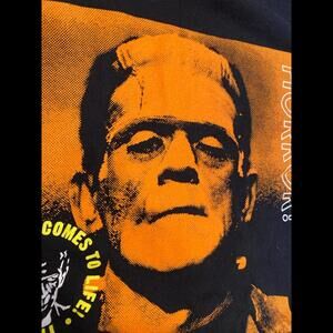 Mens large horror Frankenstein t-shirt